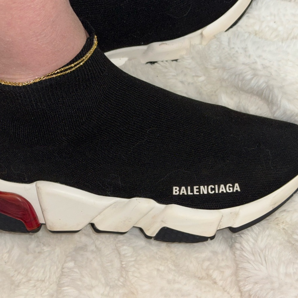 Balenciaga Black and White Knit Sneakers - Picture 9 of 12